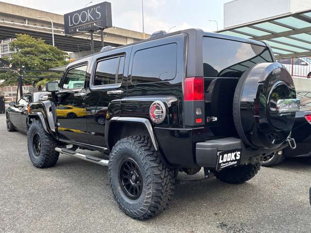 Hummer H3 4