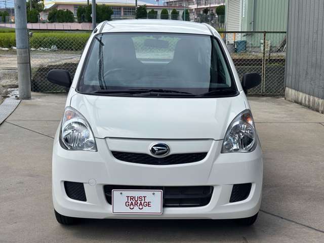 Daihatsu Mira 5