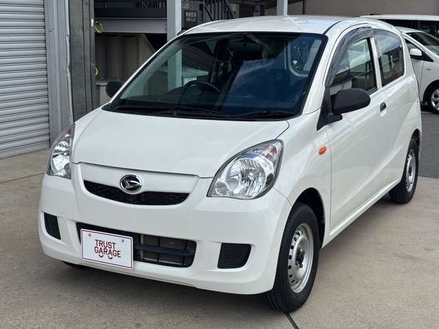 Daihatsu Mira 6
