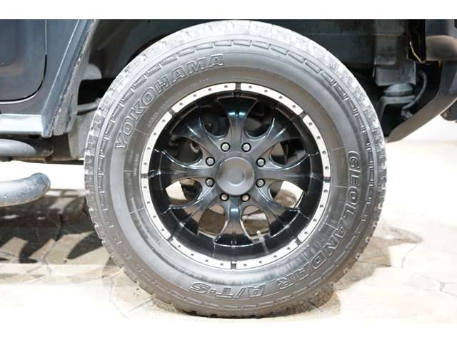 Hummer H2 12