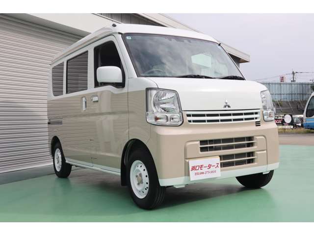 Mitsubishi Minicab Van 4