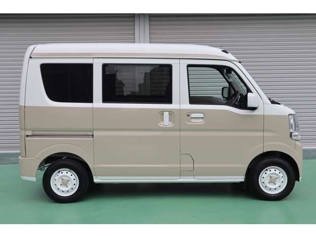 Mitsubishi Minicab Van 5