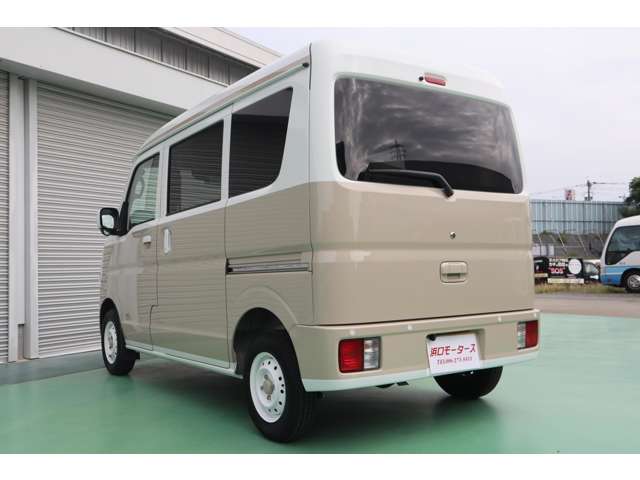 Mitsubishi Minicab Van 9