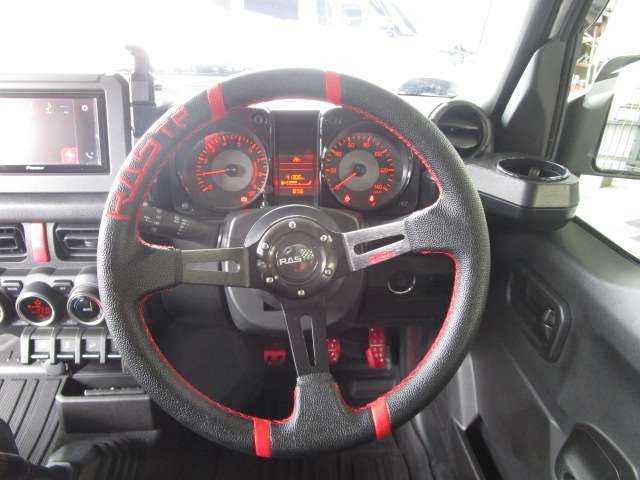 Suzuki Jimny 12