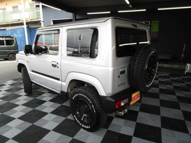 Suzuki Jimny 9