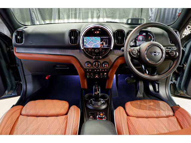 MINI Crossover 11