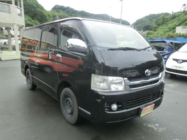 Toyota Regius Ace 6