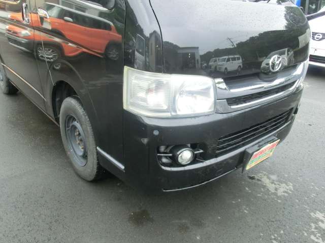 Toyota Regius Ace 7