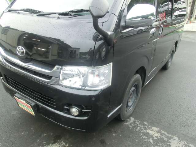 Toyota Regius Ace 9