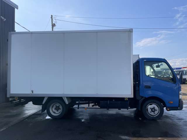 Toyota Toyoace 4