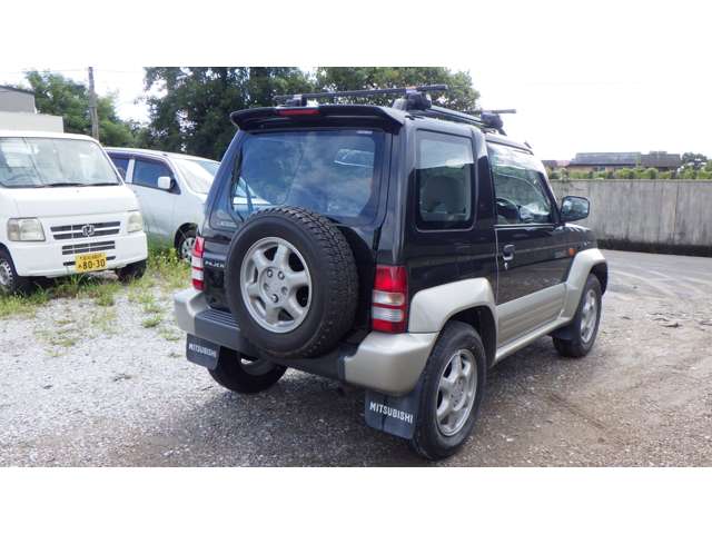 Mitsubishi Pajero Junior 4
