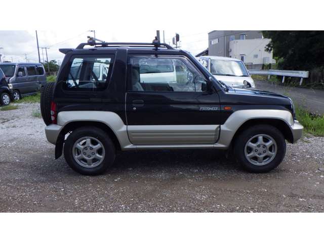 Mitsubishi Pajero Junior 5