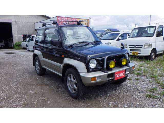 Mitsubishi Pajero Junior 6