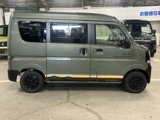 Suzuki Every 12