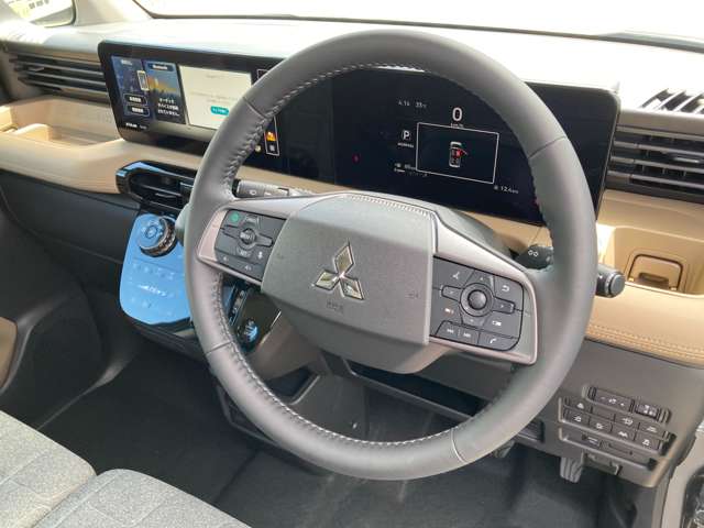 Mitsubishi Delica Mini 8