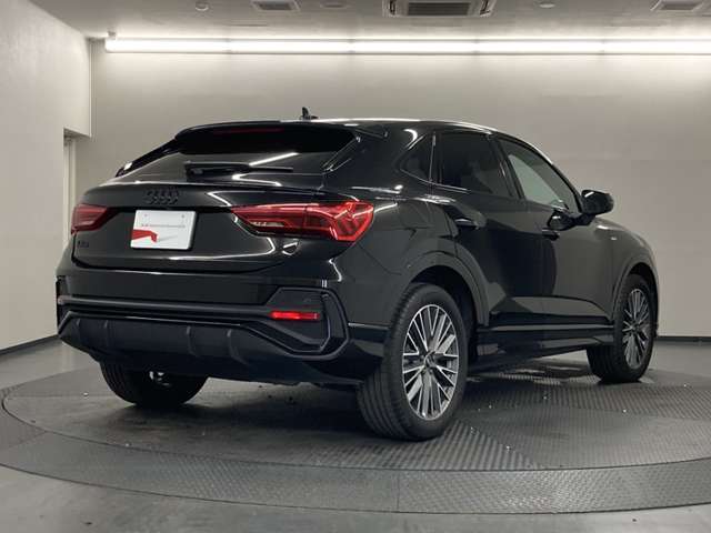 Audi Q3 Sportback 2