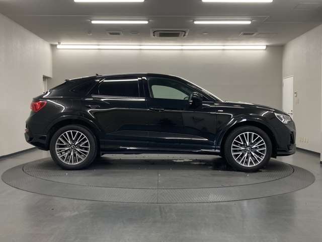 Audi Q3 Sportback 6