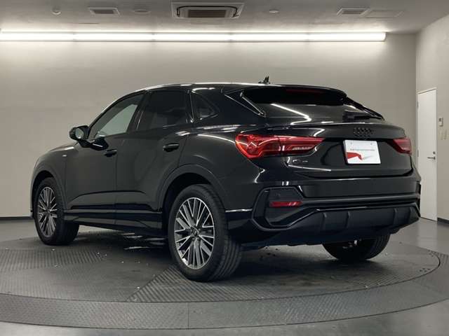 Audi Q3 Sportback 8