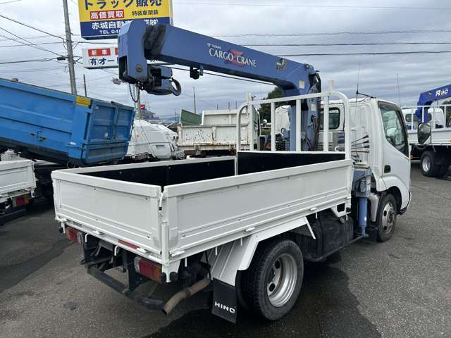 Hino Dutro 5