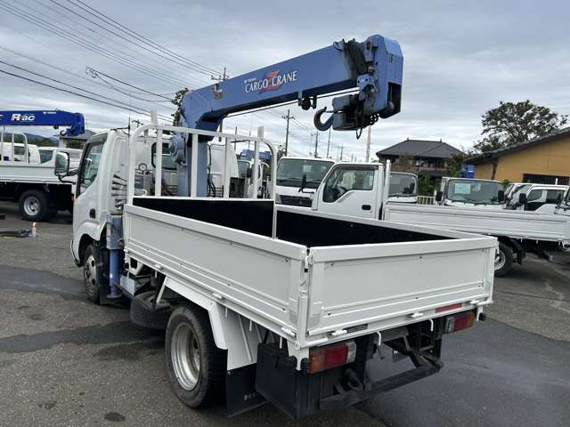 Hino Dutro 7