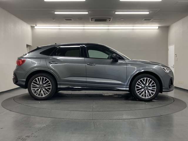 Audi Q3 Sportback 6