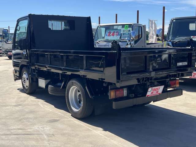 Isuzu Elf 11