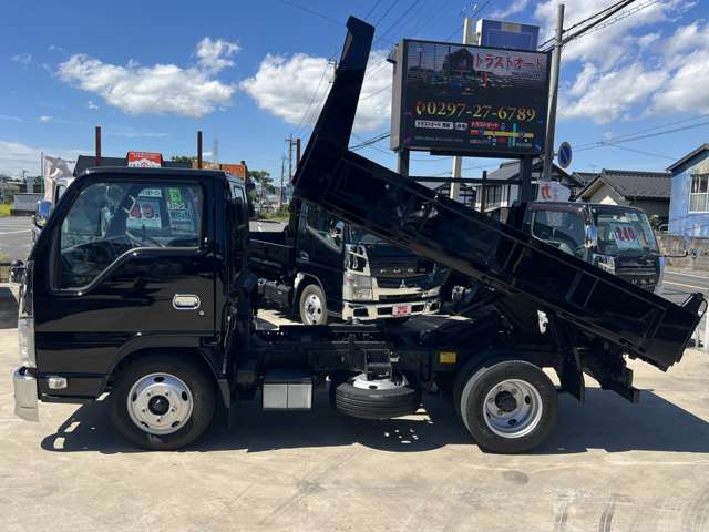 Isuzu Elf 7