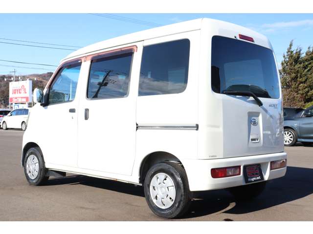 Daihatsu Hijet Cargo 7