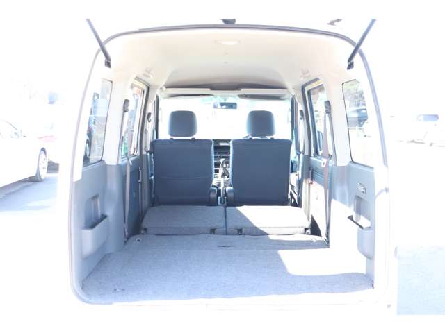 Daihatsu Hijet Cargo 10