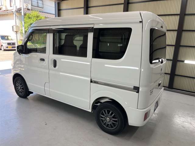 Nissan NV100 Clipper 11