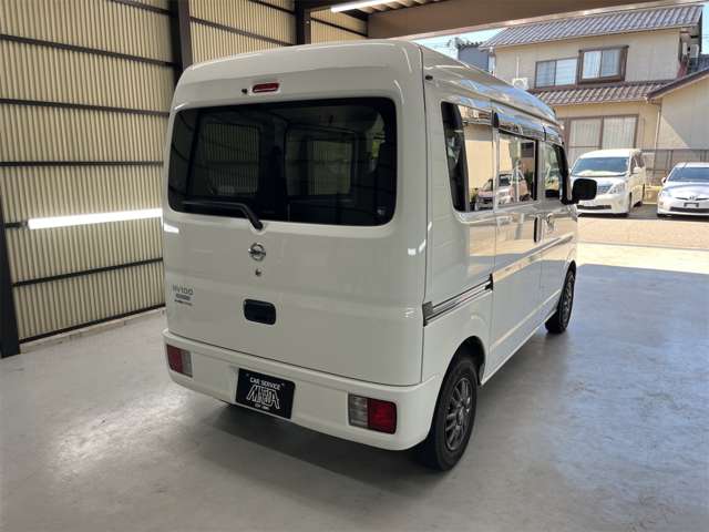 Nissan NV100 Clipper 12