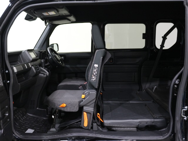 Honda N-VAN 12