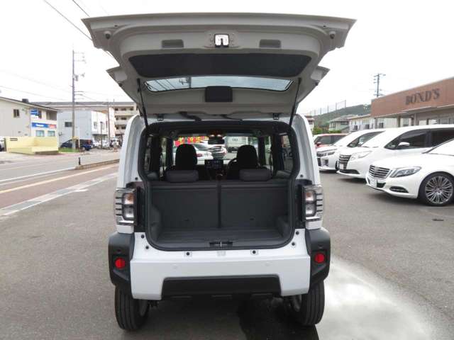 Daihatsu Taft 7
