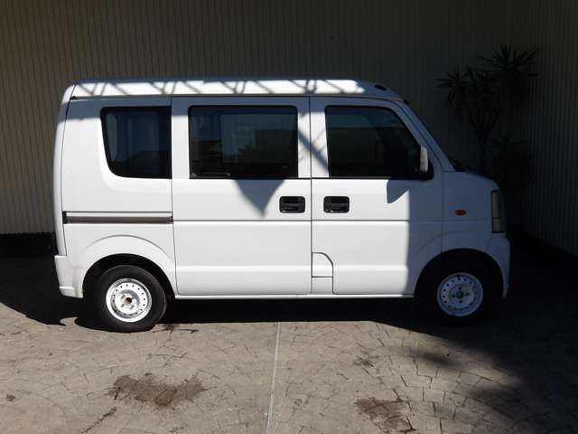 Suzuki Every 8