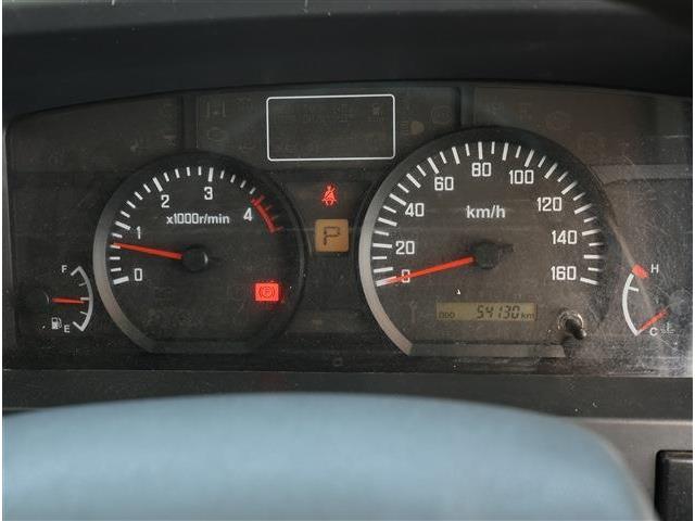 Isuzu Elf 9