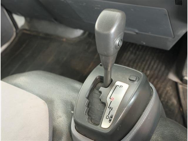 Isuzu Elf 10