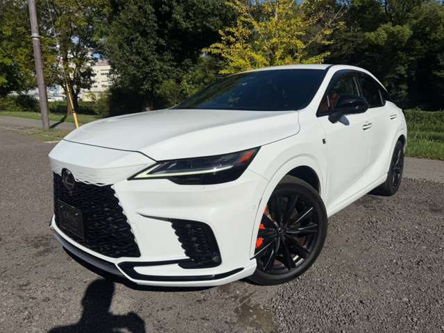 Lexus RX 9