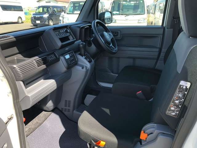 Honda N-VAN 11