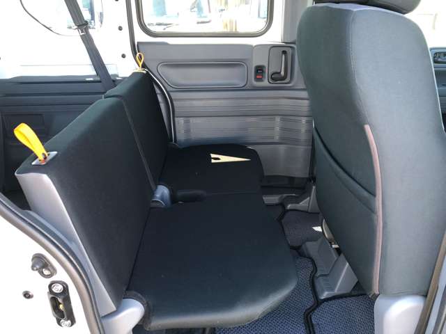 Honda N-VAN 12