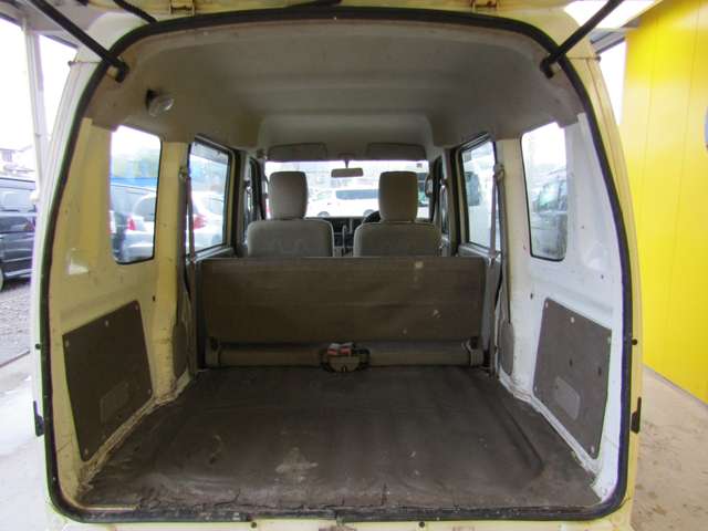 Suzuki Every 9