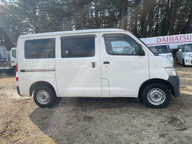 Toyota Light Ace Van 8