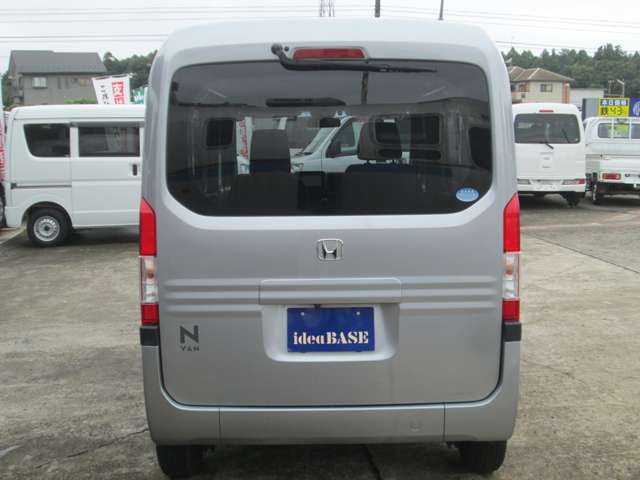 Honda N-VAN 9
