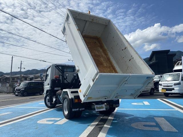 Mitsubishi Fuso Canter 2