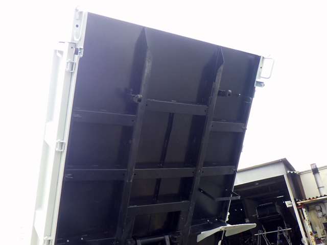 Isuzu Elf 11