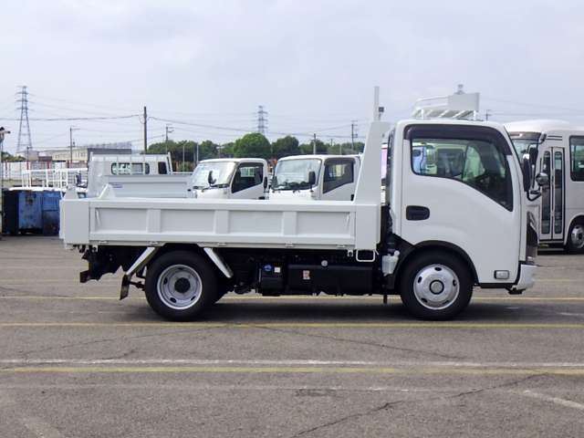 Isuzu Elf 7