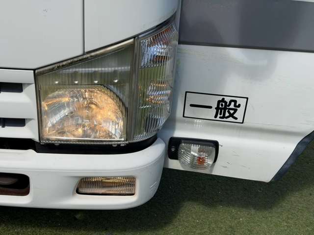 Isuzu Elf 11