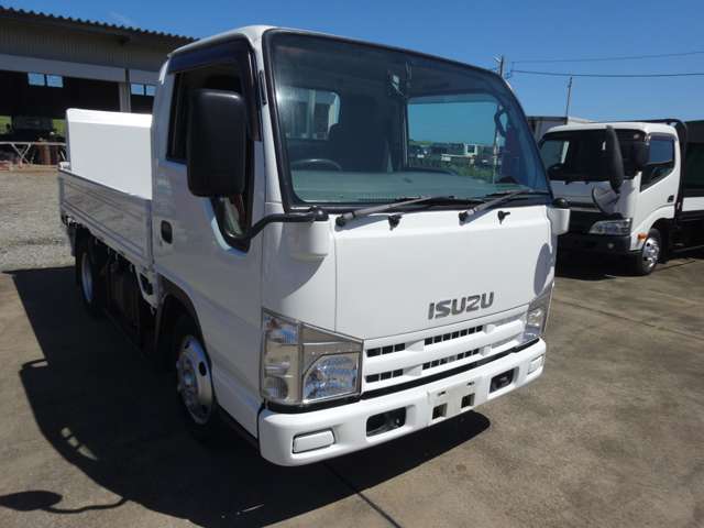 Isuzu Elf 3