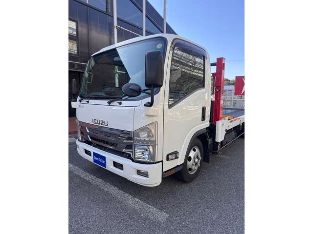Isuzu Elf 6
