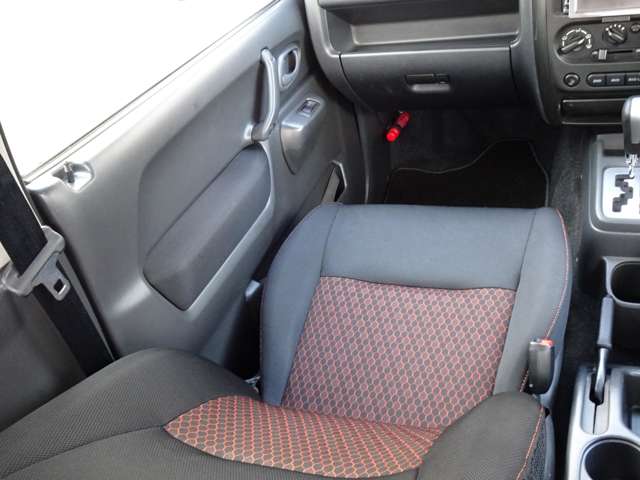 Suzuki Jimny 12