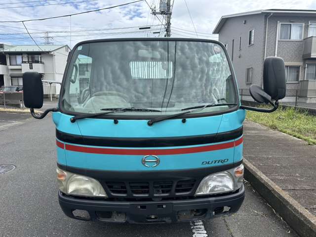 Hino Dutro 2